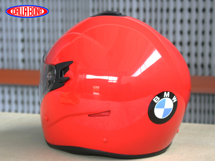 Aerografia casco bmw rosso con aerografia loghi bmw