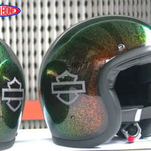 Caschi personalizzati con verniciatura speciale